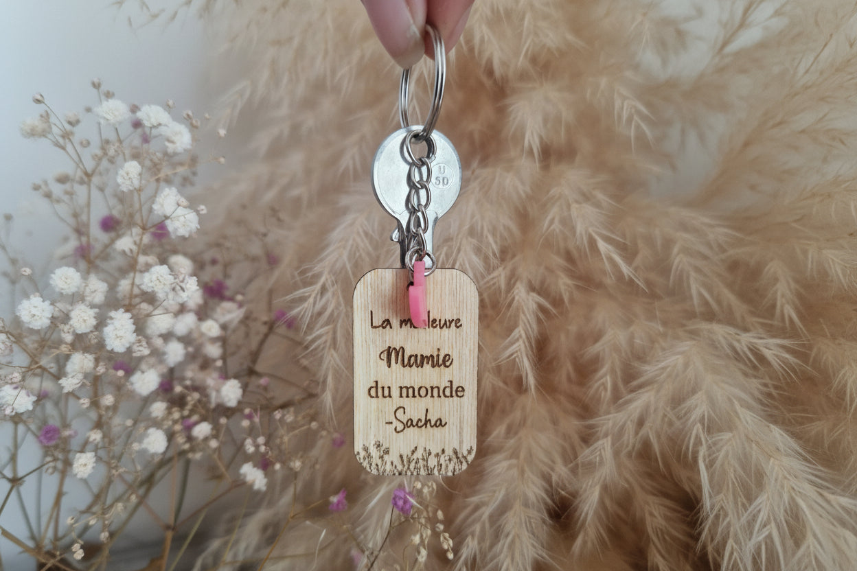 Porte-clés Mamie en bois avec cœur - Fêtes des mamies