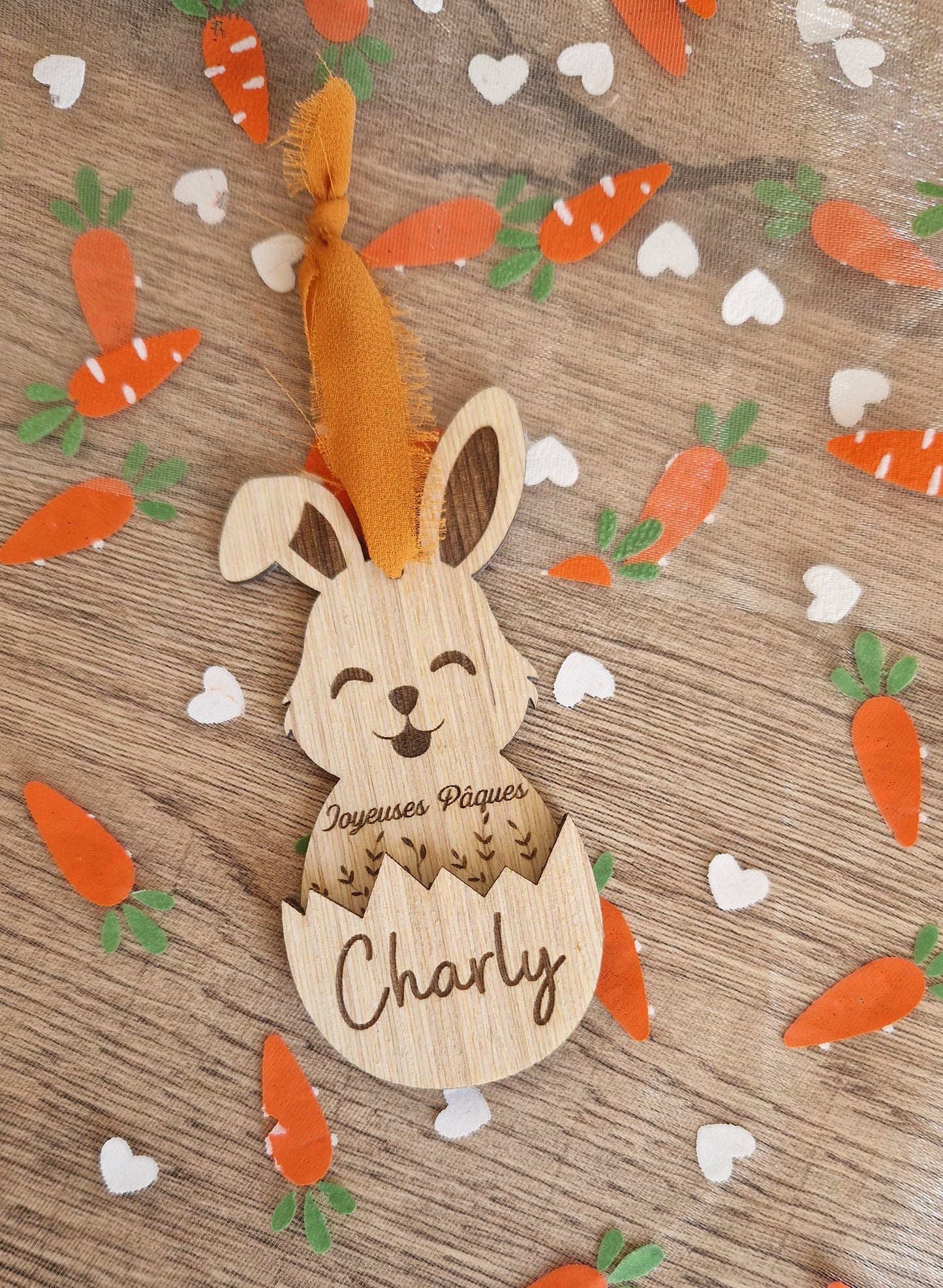 Suspension lapin de Pâques personnalisée – Porte-billet / porte message en bois