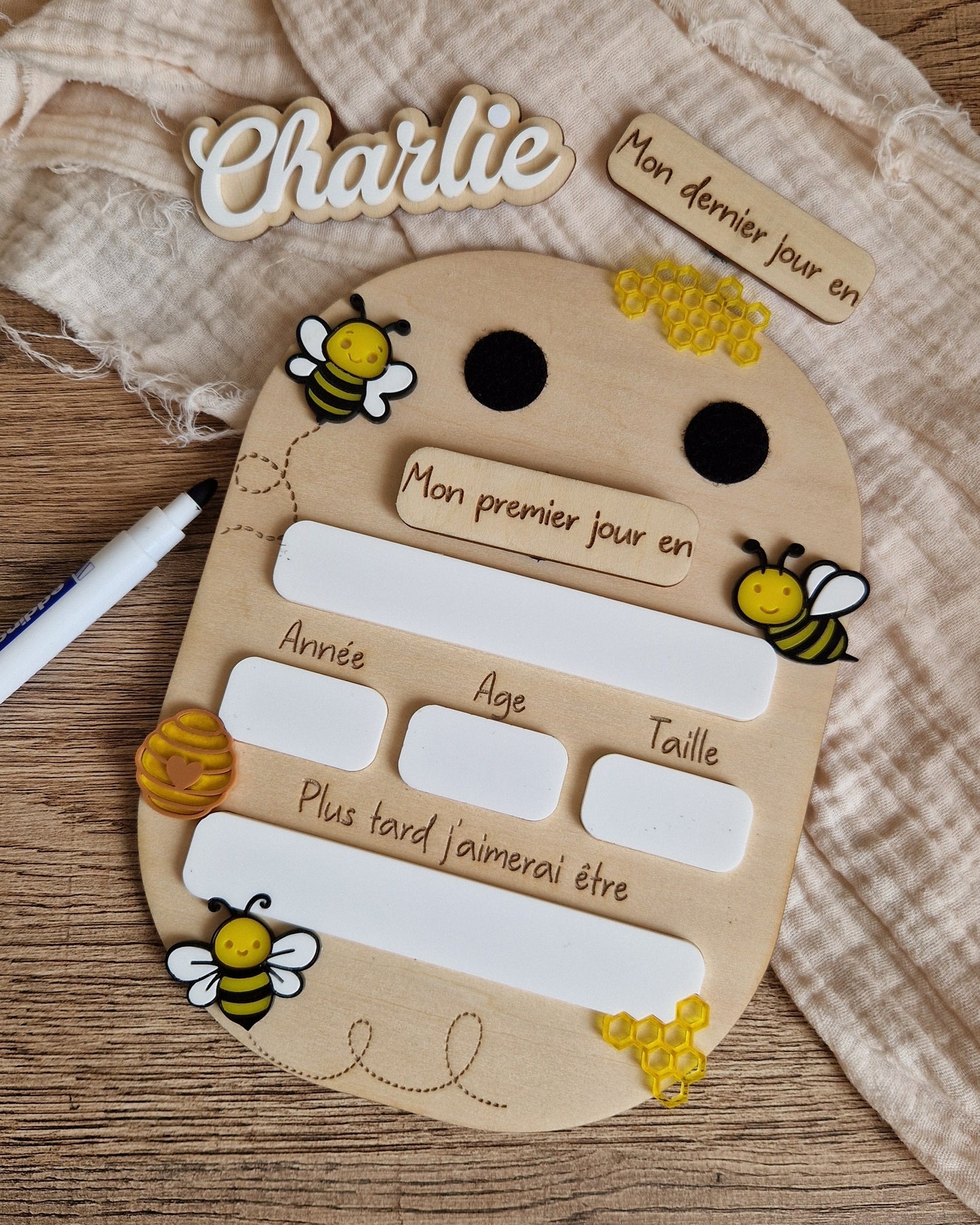Panneau photo de rentrée scolaire personnalisé en bois - Abeille