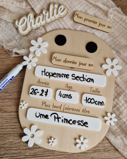 Panneau photo de rentrée scolaire personnalisé en bois - Fleurs