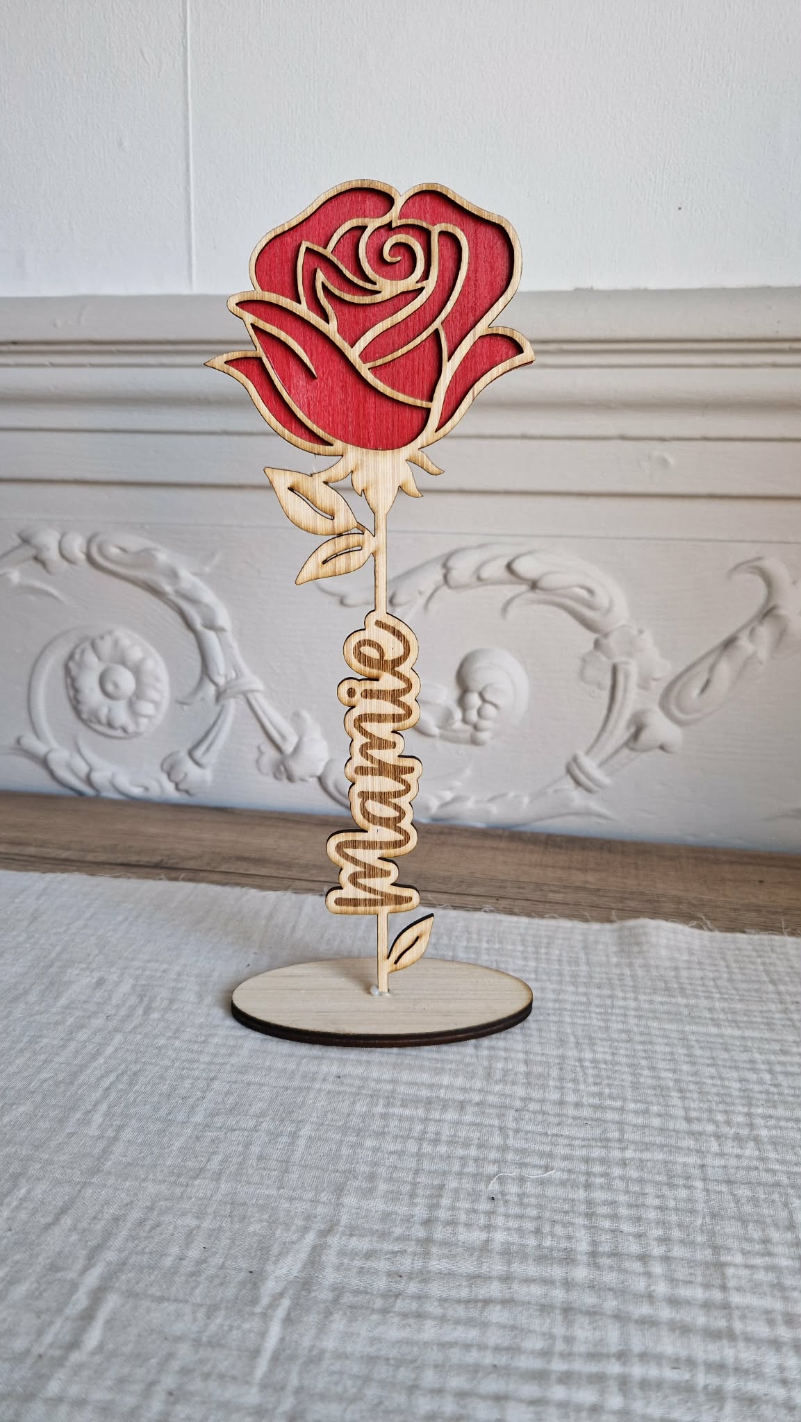 Rose Eternel en bois Mamie, Maman, Marraine, Prénom...